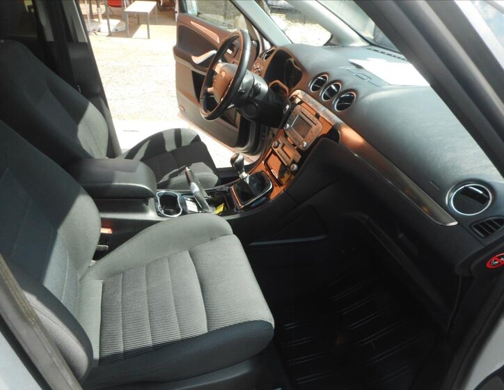 Ford S-MAX Kombi 2,2 l 129 kw