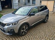 Peugeot 5008 1
