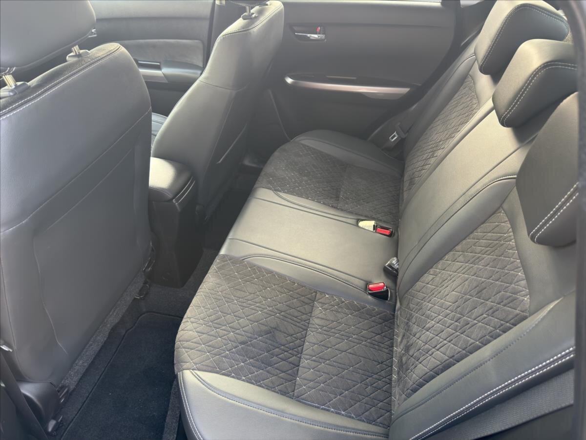 Suzuki Vitara SUV 1,4 l 103 kw