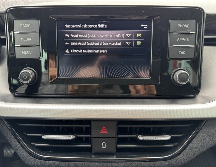 Škoda Scala Hatchback 999,0 70 kw