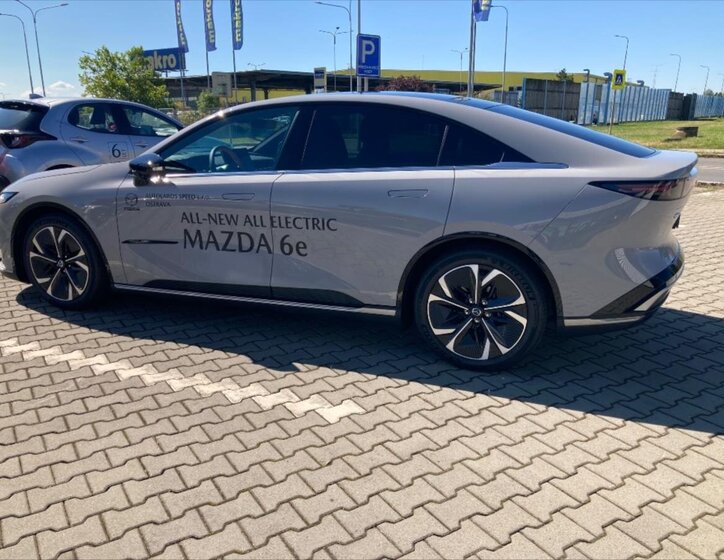 Mazda 6e Liftback 0,0 180 kw