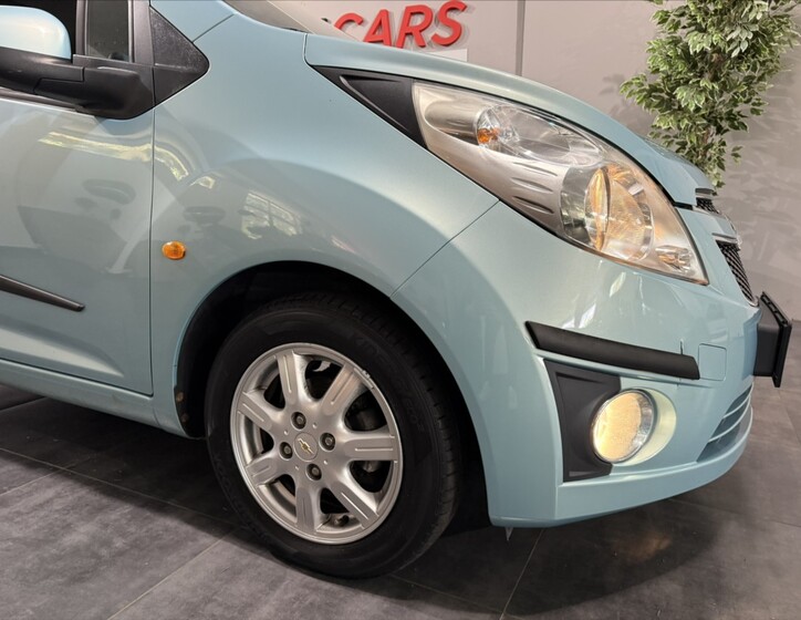 Chevrolet Spark 28