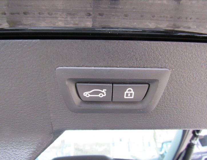 BMW X6 SUV / Terénní 3,0 l 190 kw