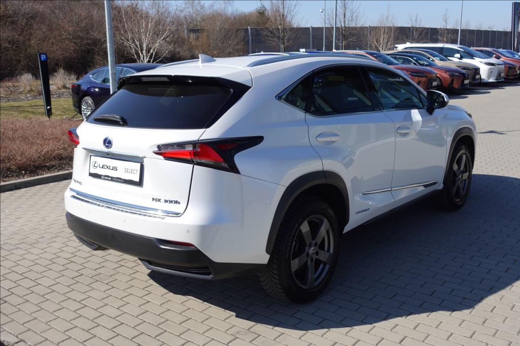 Lexus NX 300h