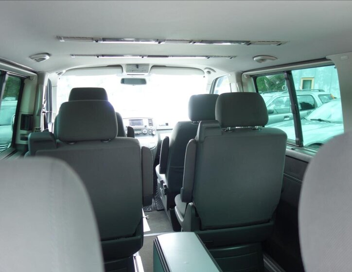 Volkswagen Multivan Kombi 2,5 l 128 kw