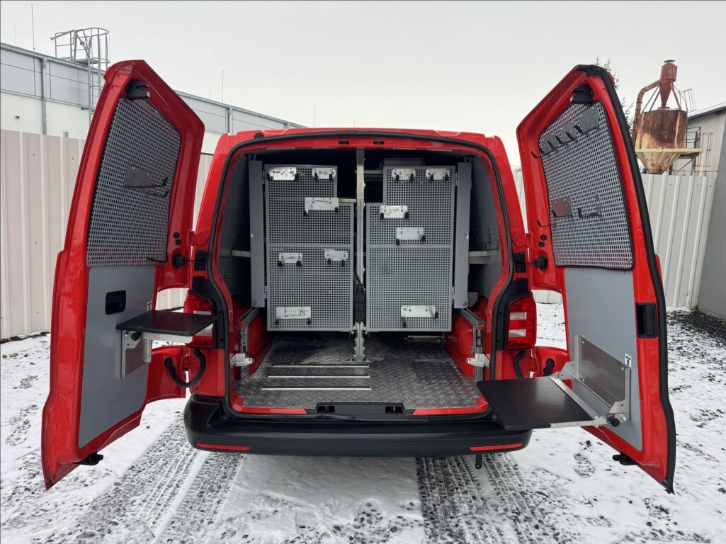 Volkswagen Transporter Skříň 2,0 l 110 kw