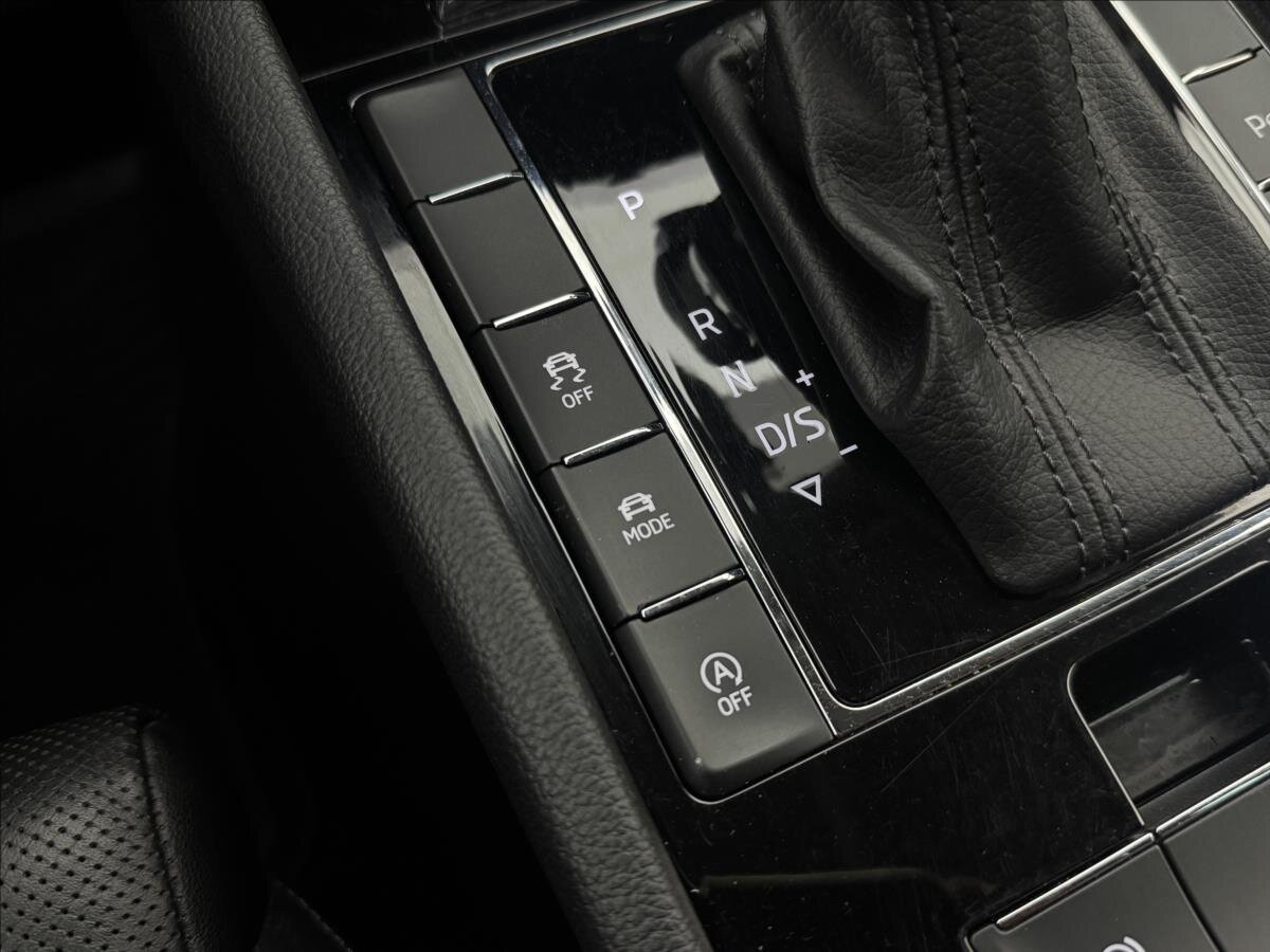 Škoda Superb Kombi 2,0 l 140 kw