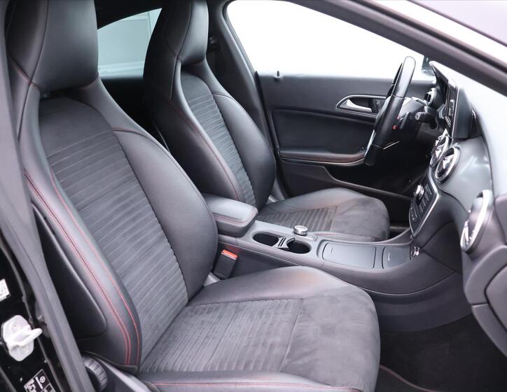 Mercedes-Benz CLA 14