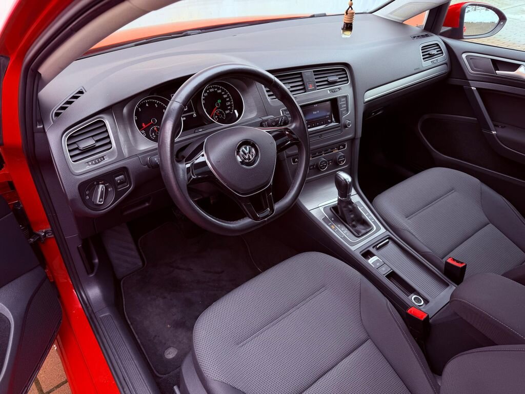 Volkswagen Golf Hatchback 1,2 l 77 kw