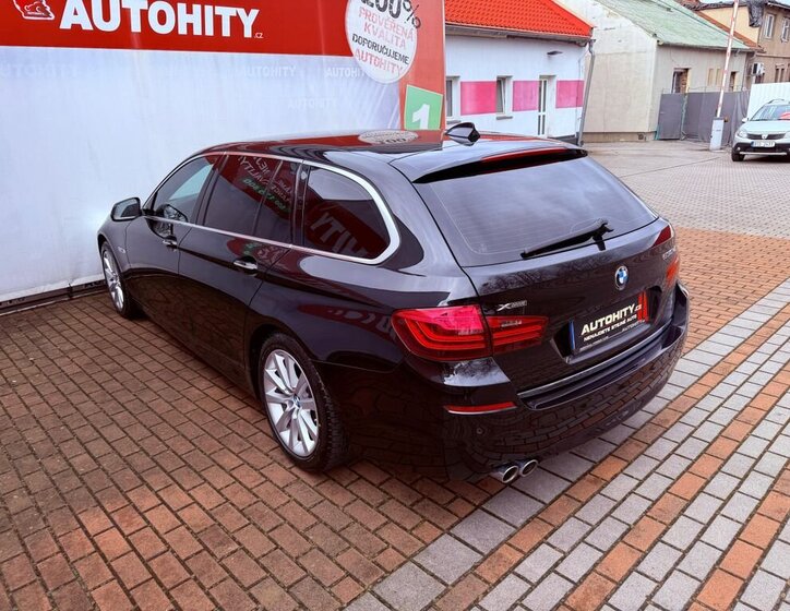 BMW Řada 5 Kombi 3,0 l 190 kw