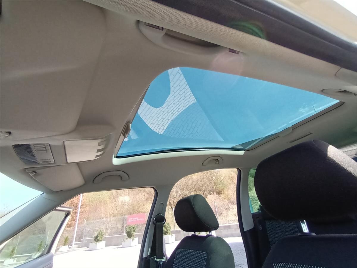 Škoda Roomster Kombi 1,2 l 63 kw