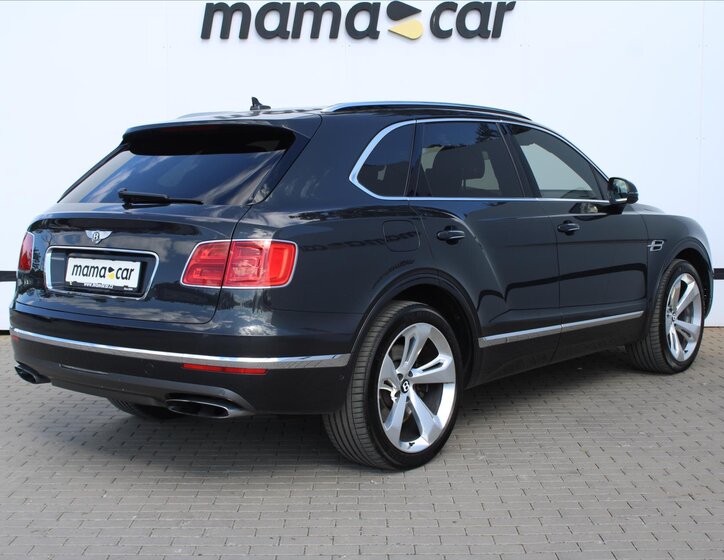 Bentley Bentayga 7