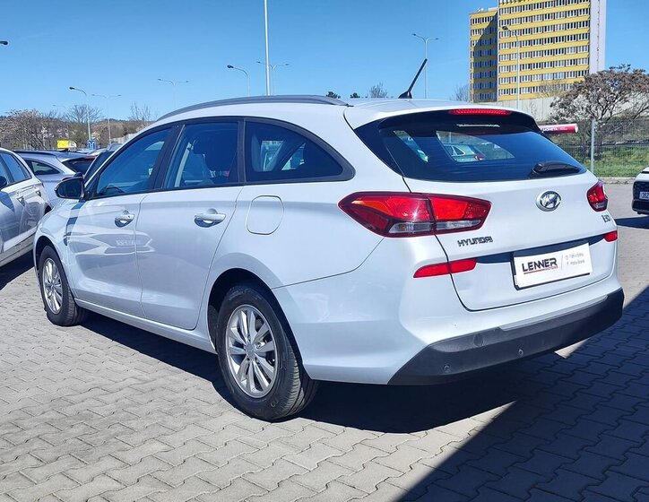 Hyundai i30 Kombi 1,4 l 103 kw