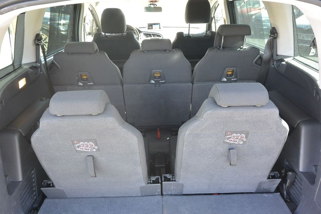 Peugeot 5008 MPV 1,6 l 88 kw