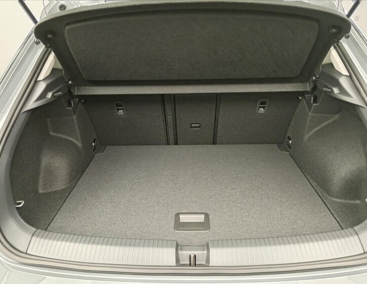 Volkswagen T-Roc SUV / Terénní 1,5 l 110 kw