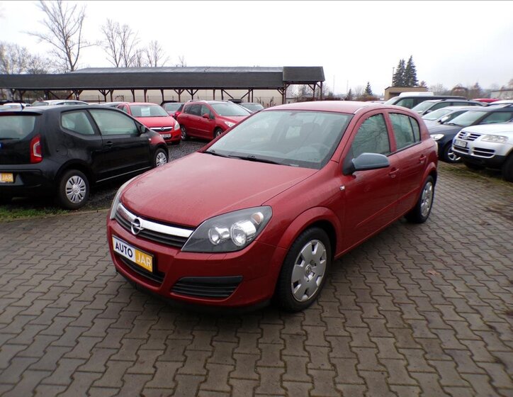 Opel Astra Hatchback 1,6 l 77 kw