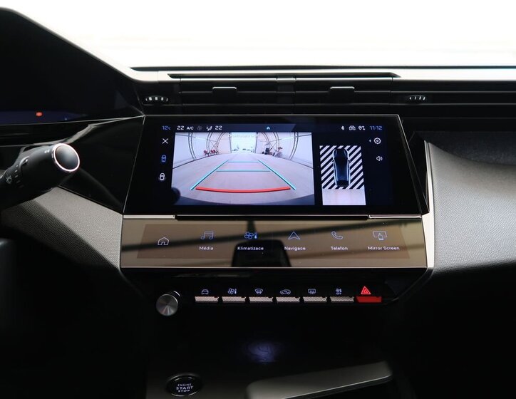 Peugeot 408 Liftback 1,2 l 96 kw