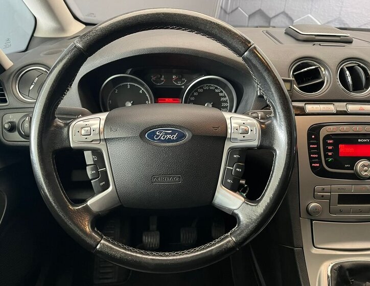 Ford Galaxy MPV 2,0 l 103 kw