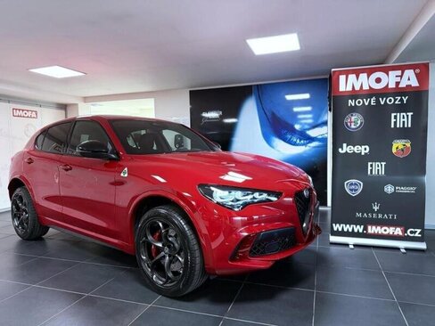 Alfa Romeo Stelvio SUV / Terénní 2,9 l 382 kw