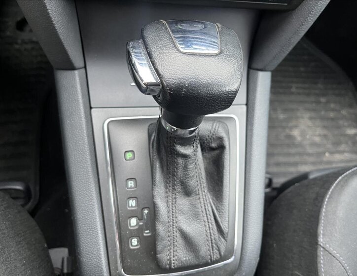 Škoda Octavia Sedan / Limuzína 1,6 l 75 kw