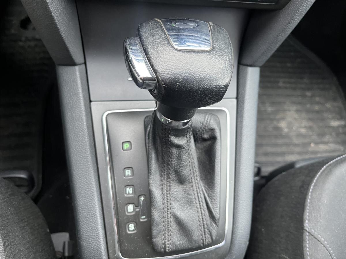 Škoda Octavia Sedan / Limuzína 1,6 l 75 kw