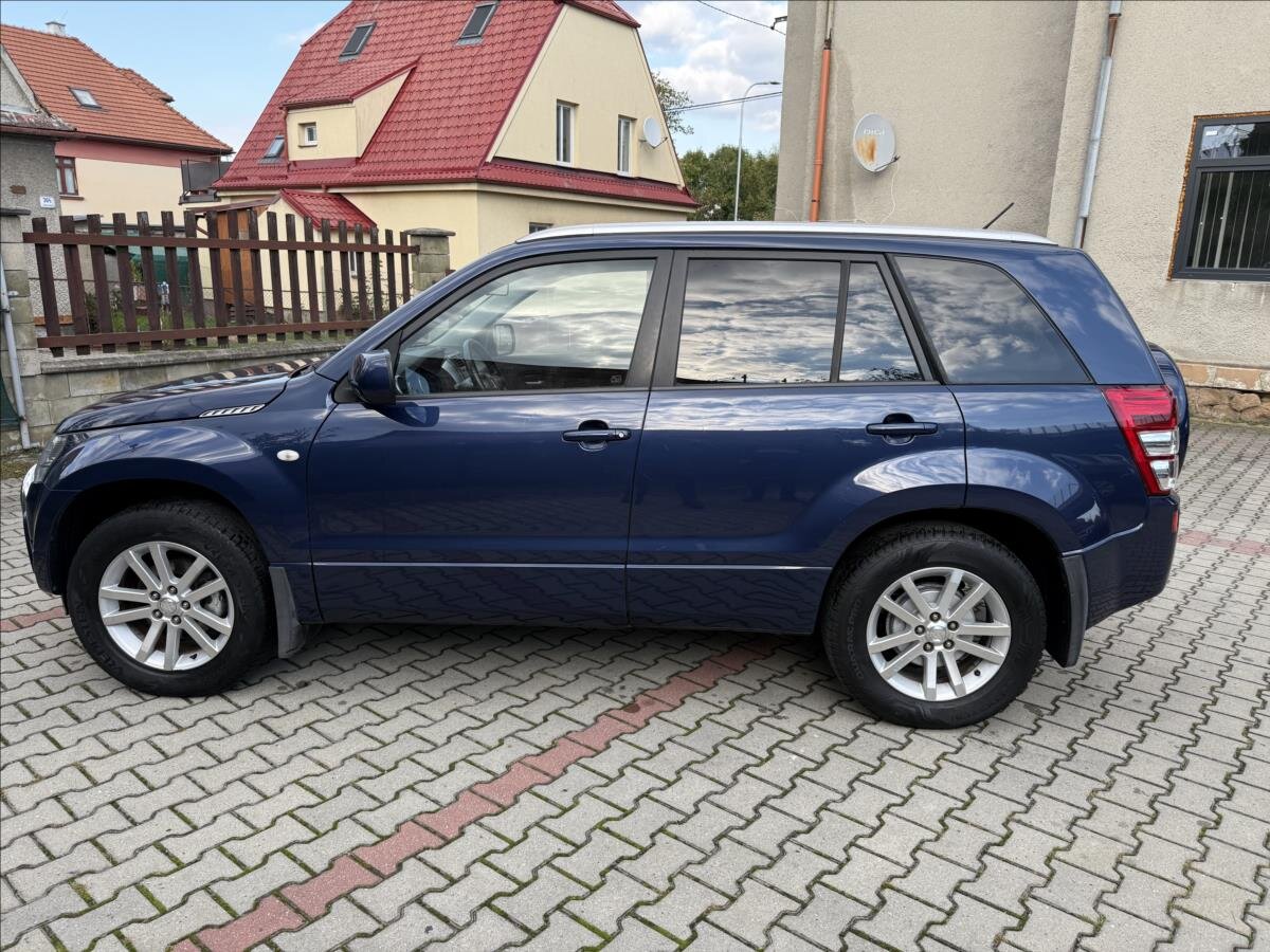 Suzuki Grand Vitara SUV 2,0 l 103 kw