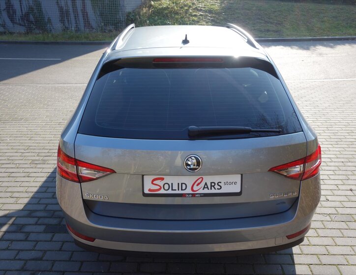 Škoda Superb 14