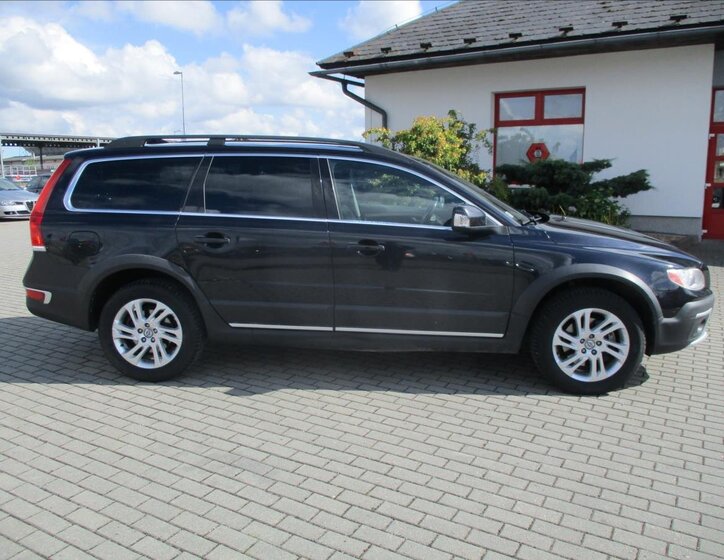 Volvo XC70 5