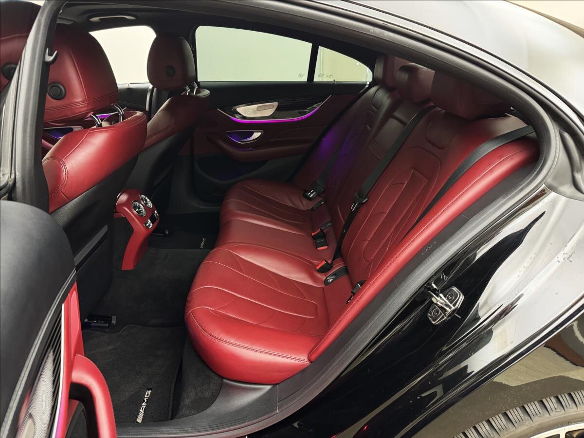 Mercedes-Benz CLS Sedan / Limuzína 3,0 l 320 kw