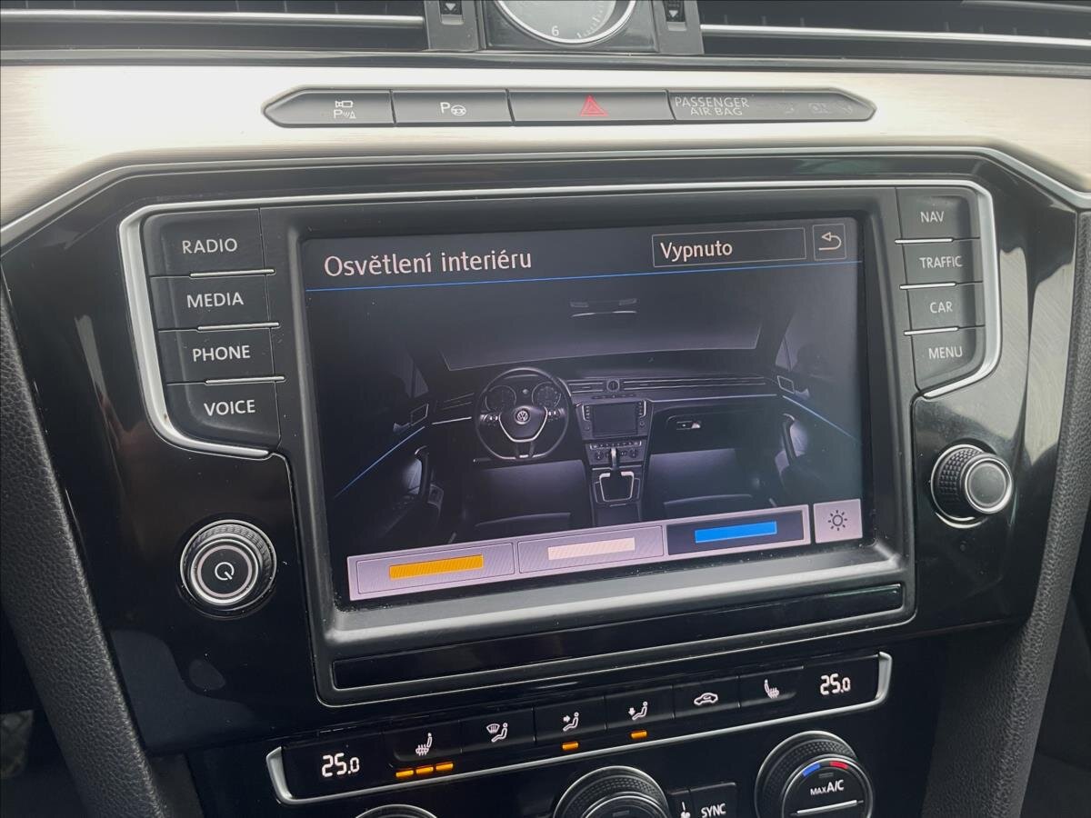 Volkswagen Passat Kombi 2,0 l 176 kw