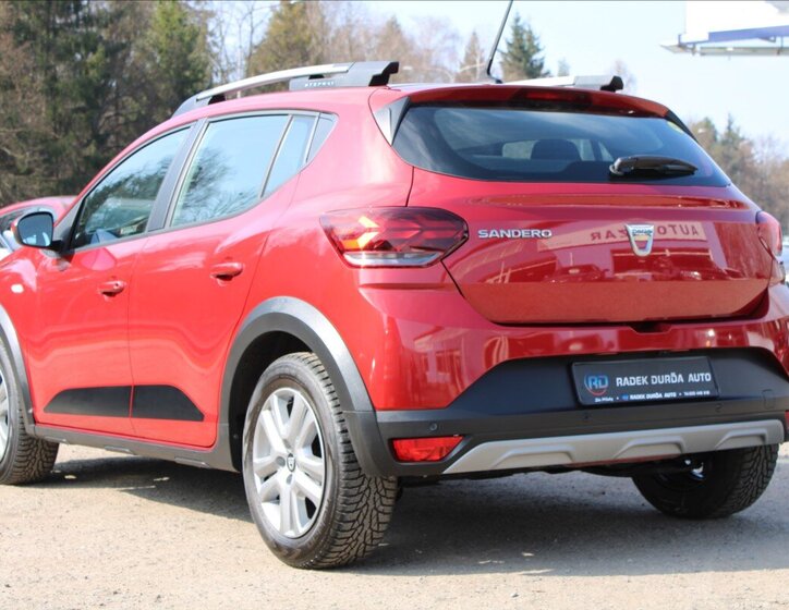 Dacia Sandero Hatchback 999,0 67 kw