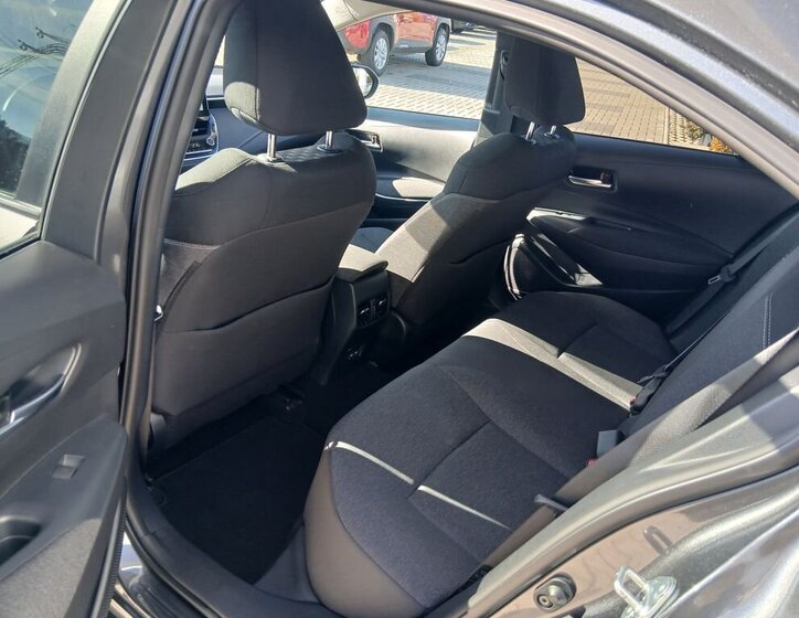 Toyota Corolla Sedan 1,5 l 92 kw