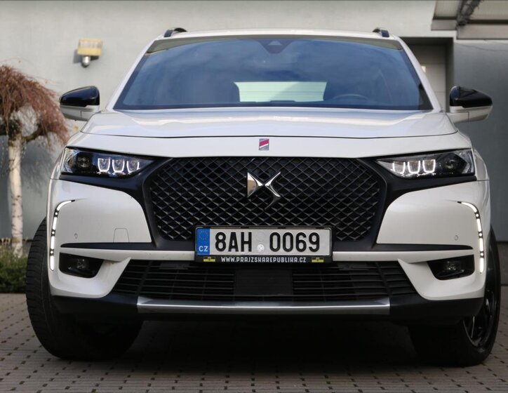 DS Automobiles DS7 Crossback Kombi 2,0 l 130 kw