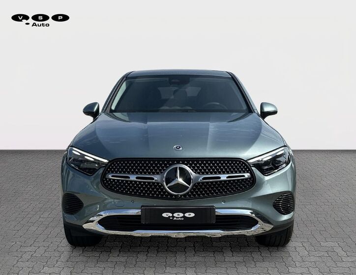 Mercedes-Benz GLC 8