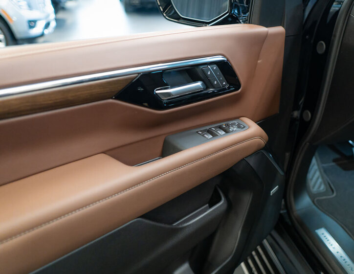 Chevrolet Tahoe SUV 6,2 l 313 kw