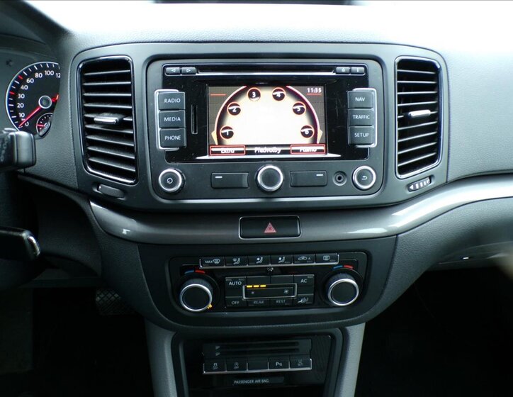 Seat Alhambra Kombi 2,0 l 125 kw