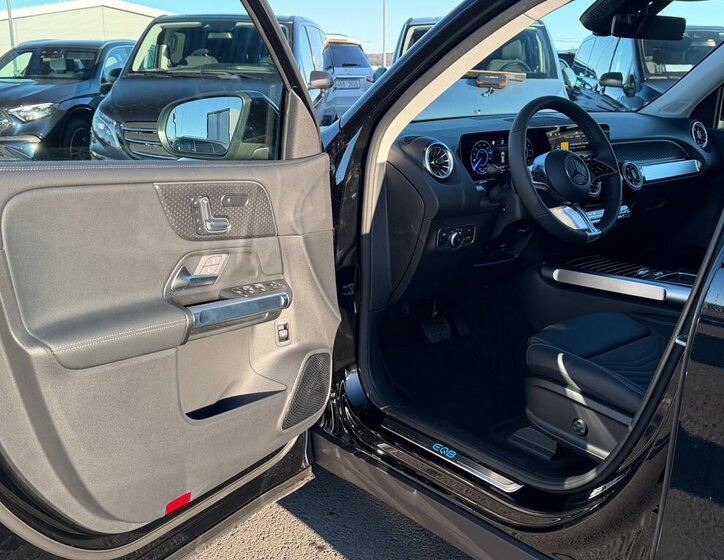 Mercedes-Benz EQB SUV / Terénní 0,0 140 kw