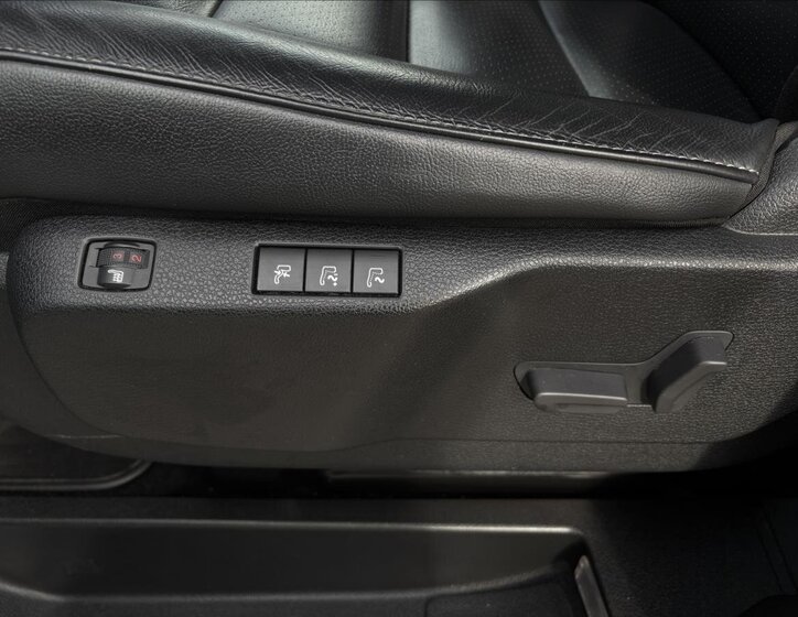 Peugeot Traveller 27