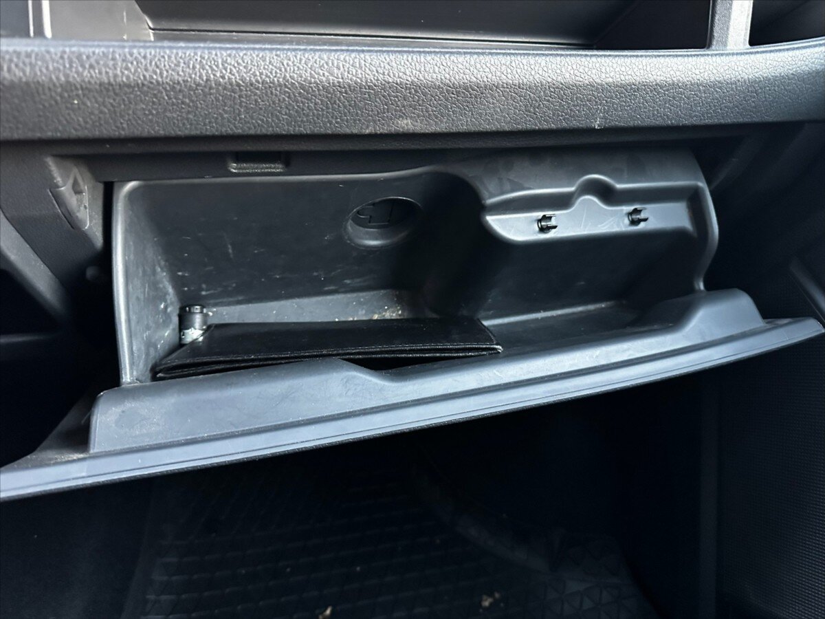 Volkswagen Caravelle Kombi 2,0 l 75 kw