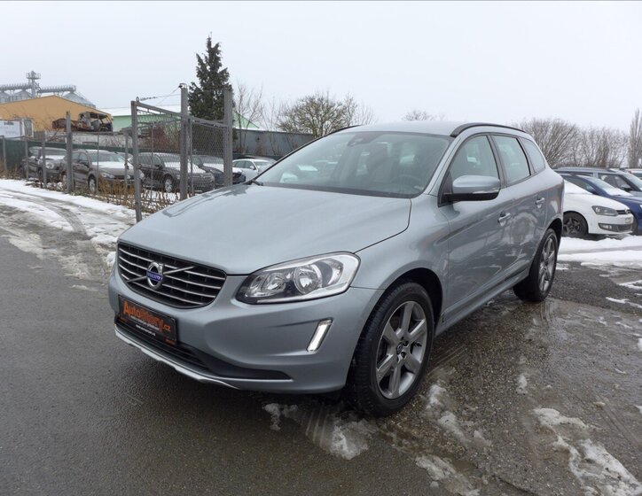 Volvo XC60 SUV 2,4 l 120 kw