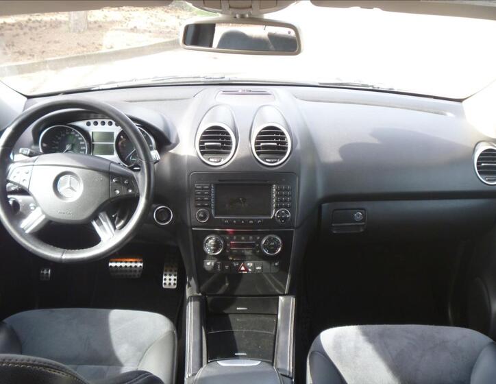 Mercedes-Benz Třídy M 14