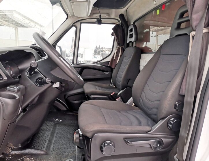 Iveco Daily Valník 3,0 l 132 kw