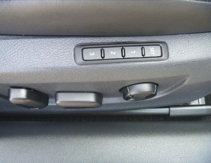 Škoda Superb Liftback 2,0 l 140 kw