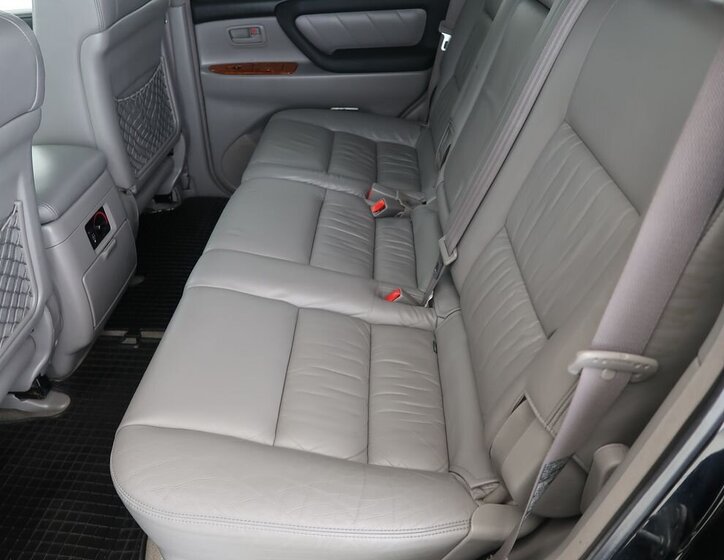 Toyota Land Cruiser SUV 4,7 l 175 kw