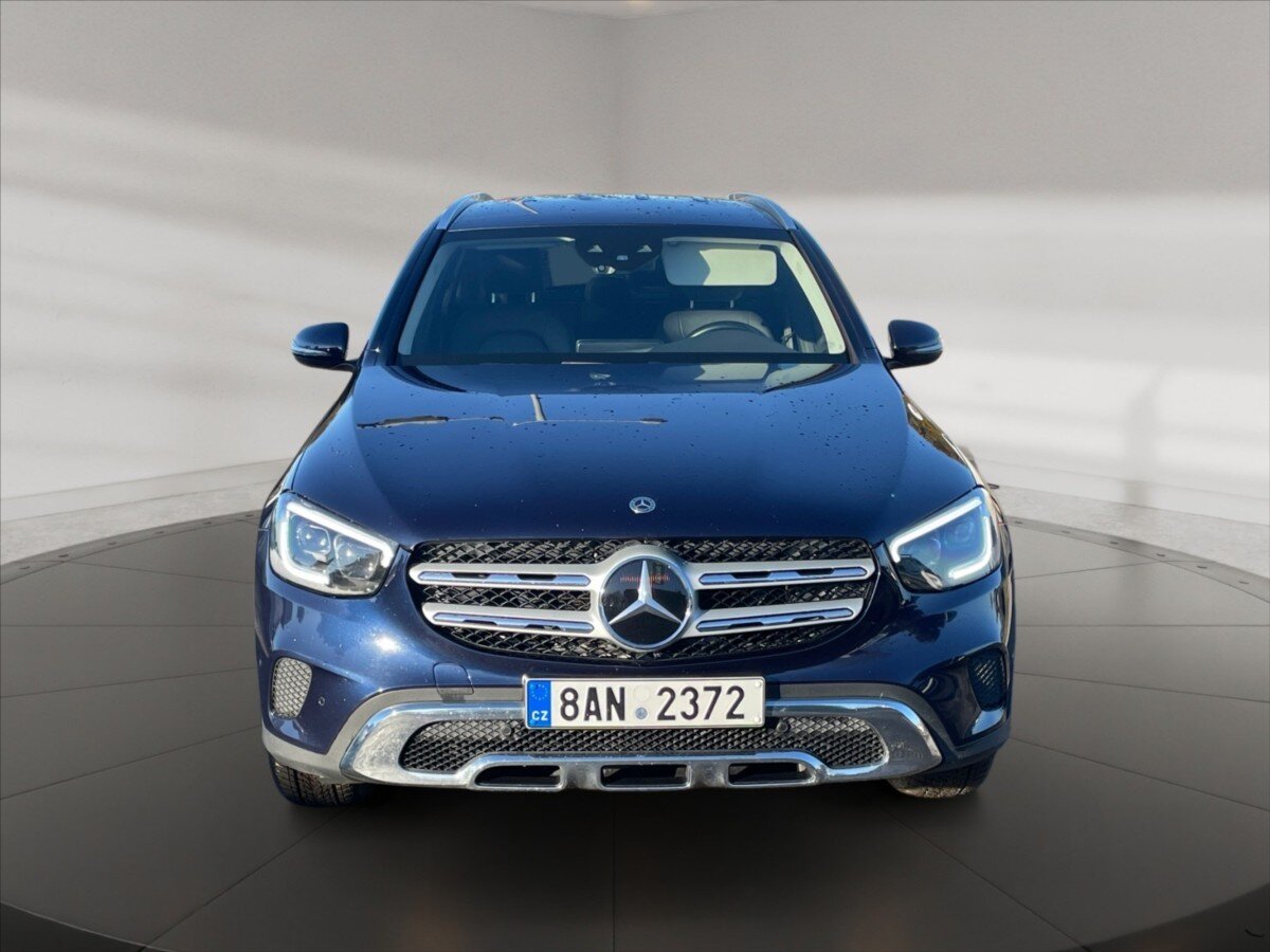 Mercedes-Benz GLC SUV 2,0 l 180 kw