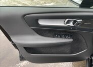 Volvo XC40 SUV 2,0 l 145 kw