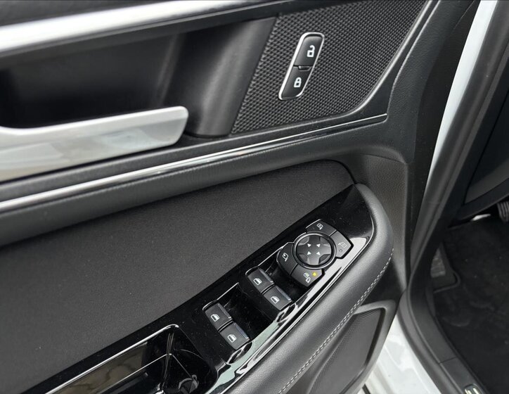 Ford S-MAX Kombi 2,5 l 110 kw