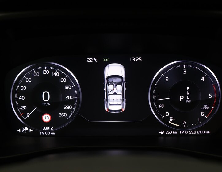 Volvo XC40 SUV 2,0 l 140 kw