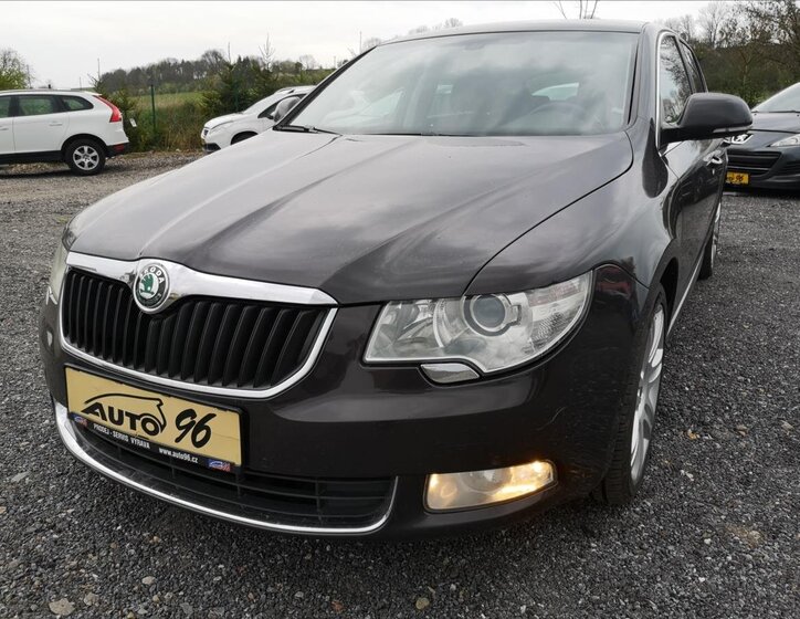 Škoda Superb Sedan / Limuzína 2,0 l 147 kw