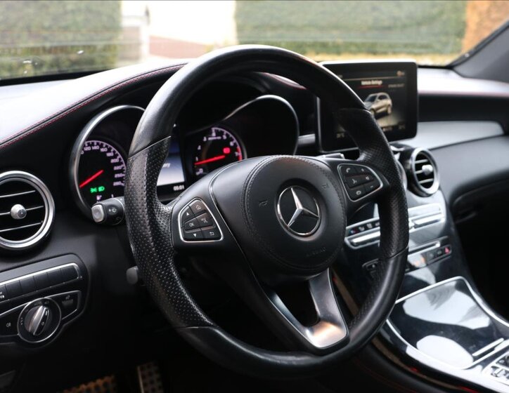 Mercedes-Benz GLC SUV / Terénní 3,0 l 270 kw